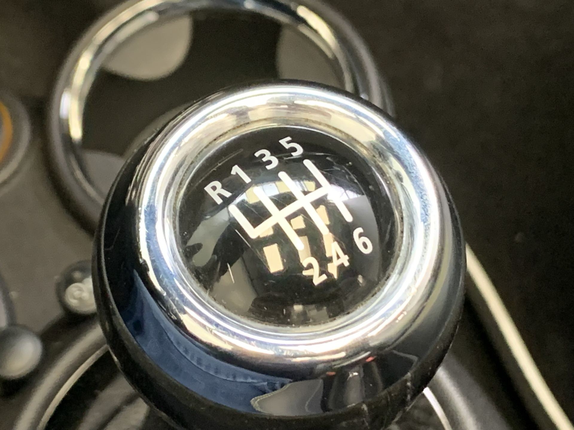 43909313-30.jpg